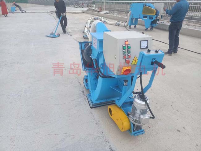 路面拋丸機(jī)施工現(xiàn)場