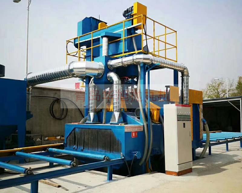 山東萊蕪鋼鐵廠鋼板拋丸清理機現場